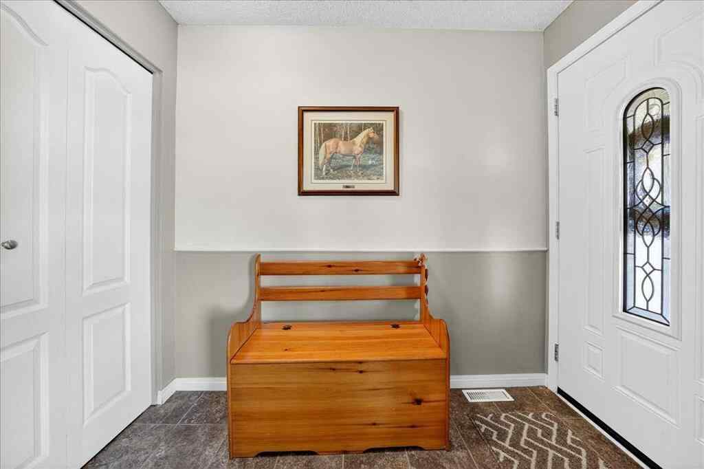 MLS® A2251446 - 6419 26 Avenue NE in Pineridge Calgary, Residential