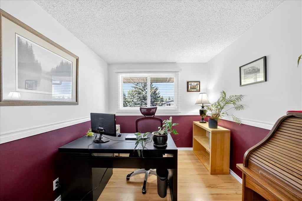 MLS® A2251446 - 6419 26 Avenue NE in Pineridge Calgary, Residential