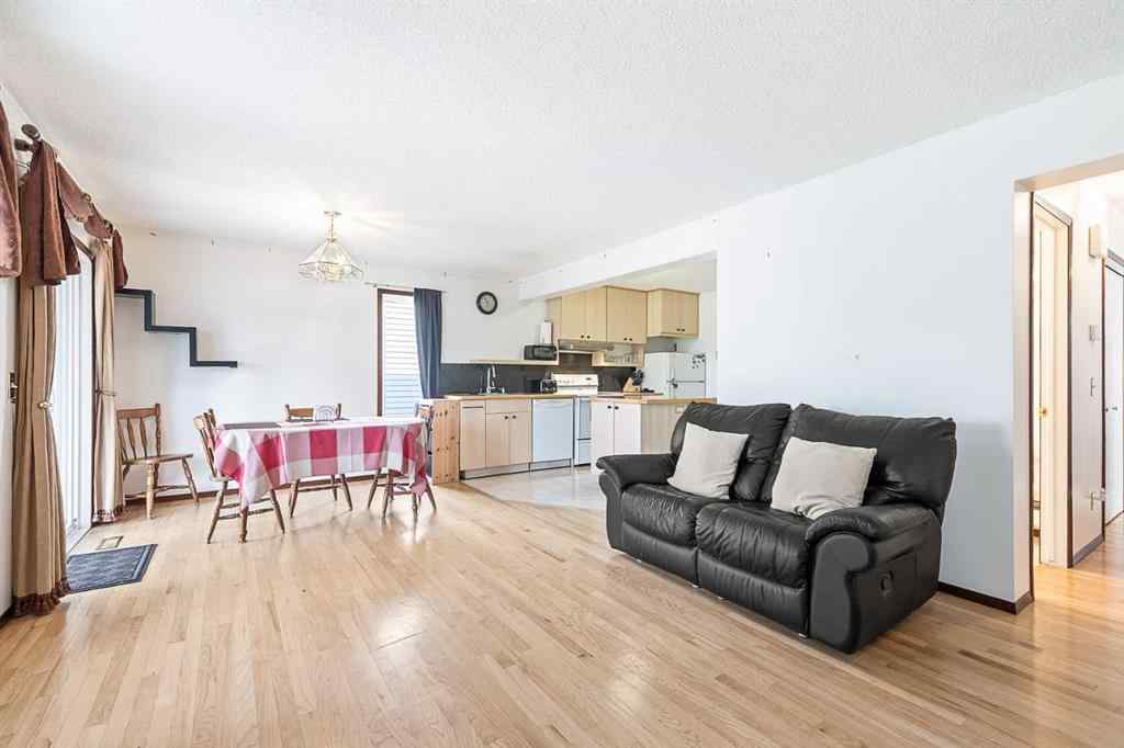 MLS® A2251447 - 7242 Laguna Way NE in Monterey Park Calgary, Residential