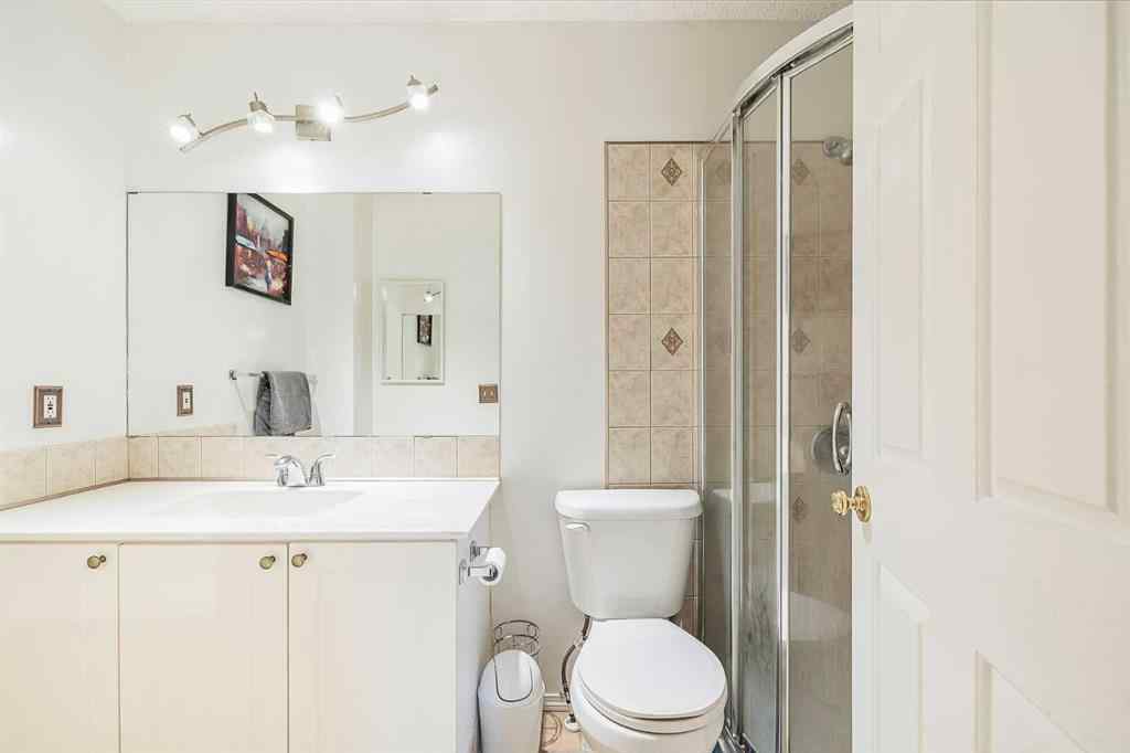 MLS® A2251447 - 7242 Laguna Way NE in Monterey Park Calgary, Residential