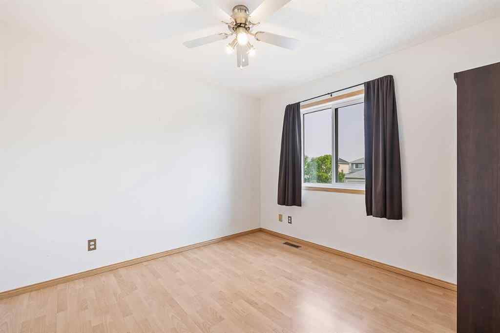 MLS® A2251447 - 7242 Laguna Way NE in Monterey Park Calgary, Residential