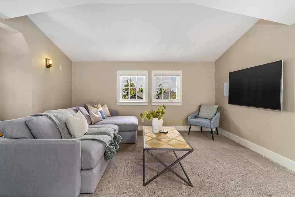 MLS® A2251460 - 4001 18 Street SW in Altadore Calgary, Residential