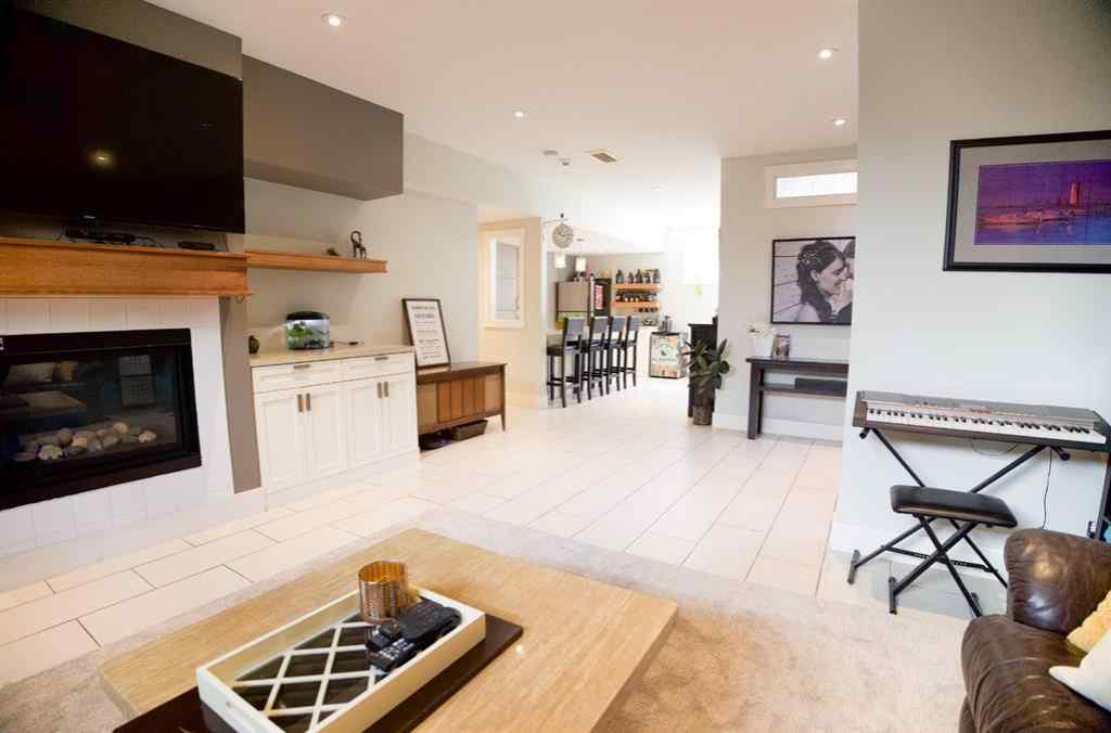 MLS® A2251464 - 7102 Cobb Street  in Henner\'s Landing Lacombe, Residential