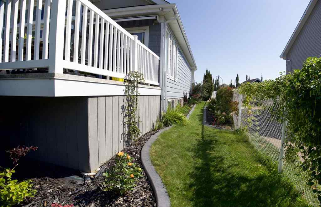 MLS® A2251464 - 7102 Cobb Street  in Henner\'s Landing Lacombe, Residential