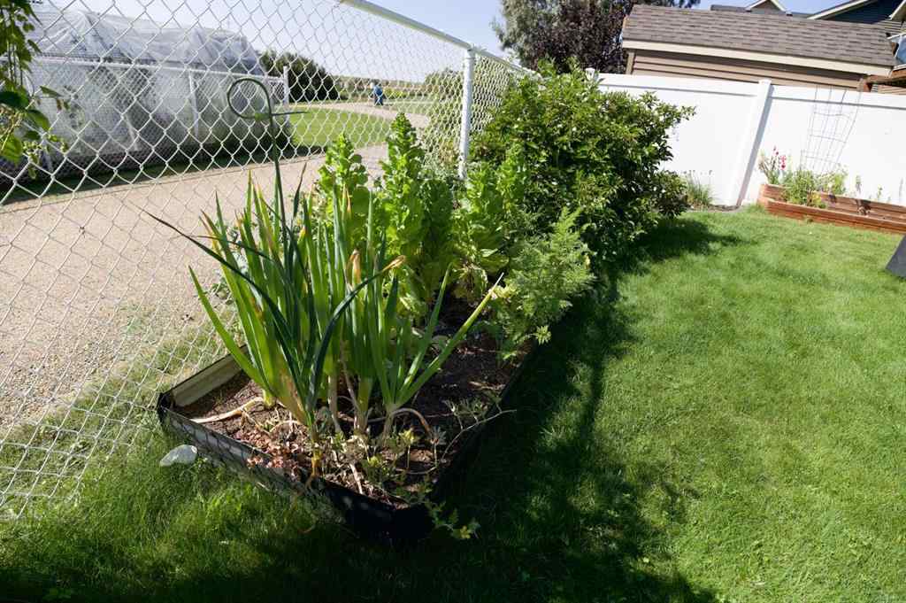 MLS® A2251464 - 7102 Cobb Street  in Henner\'s Landing Lacombe, Residential