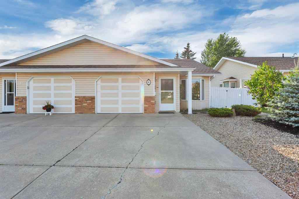 MLS® A2251469 - 42 Dale Close  in Deer Park Estates Red Deer, Residential