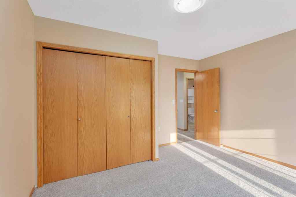 MLS® A2251469 - 42 Dale Close  in Deer Park Estates Red Deer, Residential