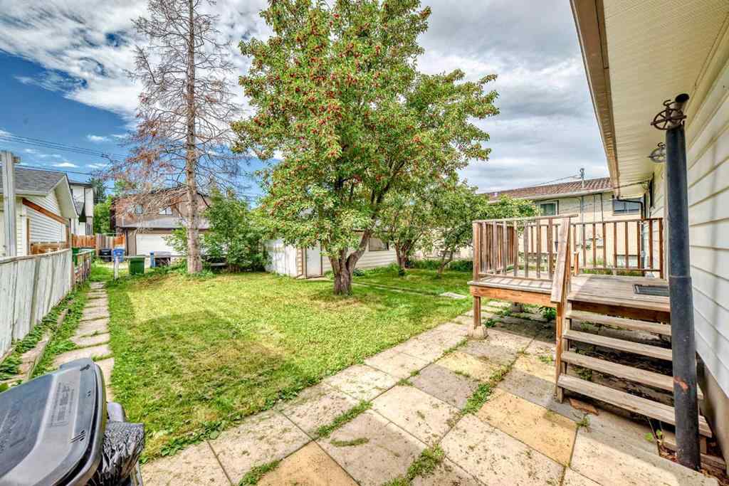MLS® A2251474 - 2809 38 Street SW in Glenbrook Calgary, Residential