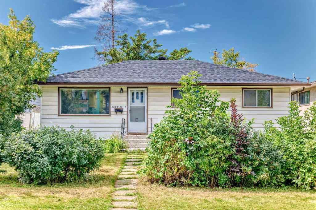MLS® A2251474 - 2809 38 Street SW in Glenbrook Calgary, Residential