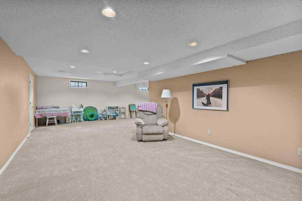 MLS® A2251486 - 179 Douglasbank Drive SE in Douglasdale/Glen Calgary, Residential