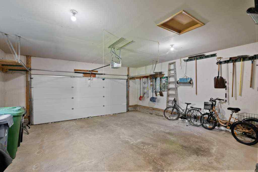 MLS® A2251486 - 179 Douglasbank Drive SE in Douglasdale/Glen Calgary, Residential