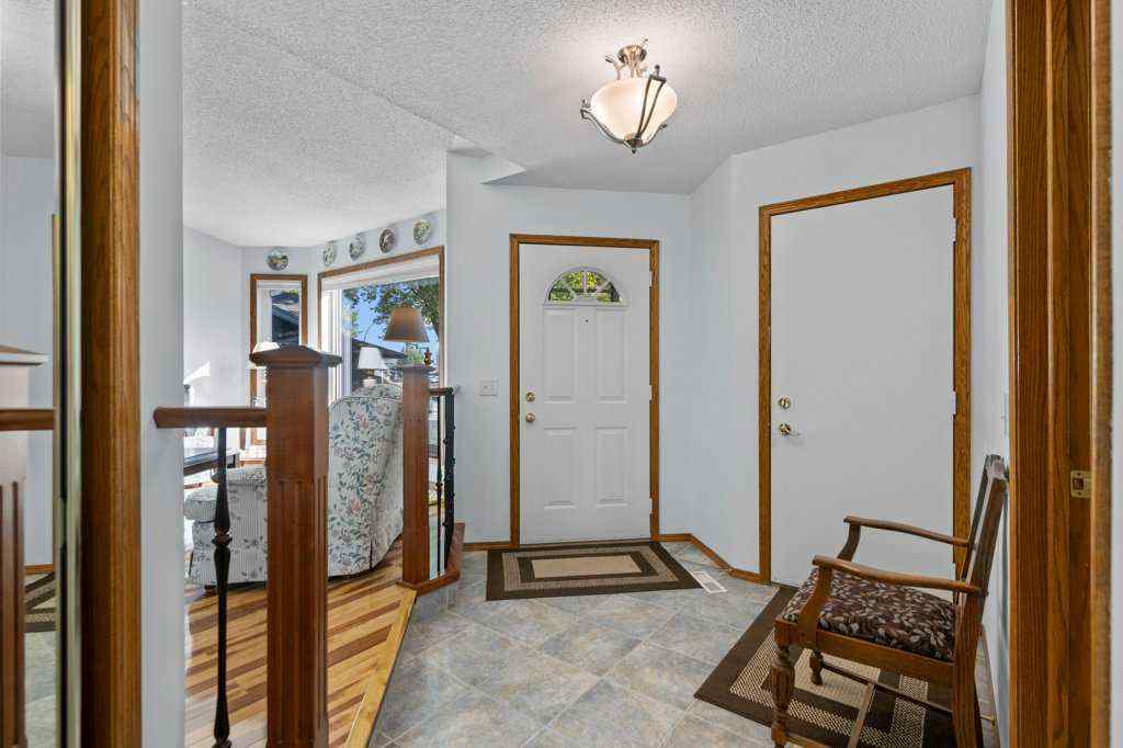 MLS® A2251486 - 179 Douglasbank Drive SE in Douglasdale/Glen Calgary, Residential
