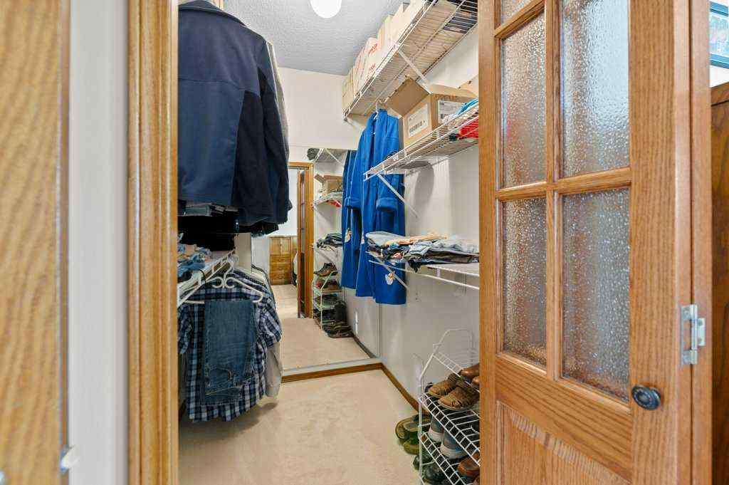 MLS® A2251486 - 179 Douglasbank Drive SE in Douglasdale/Glen Calgary, Residential