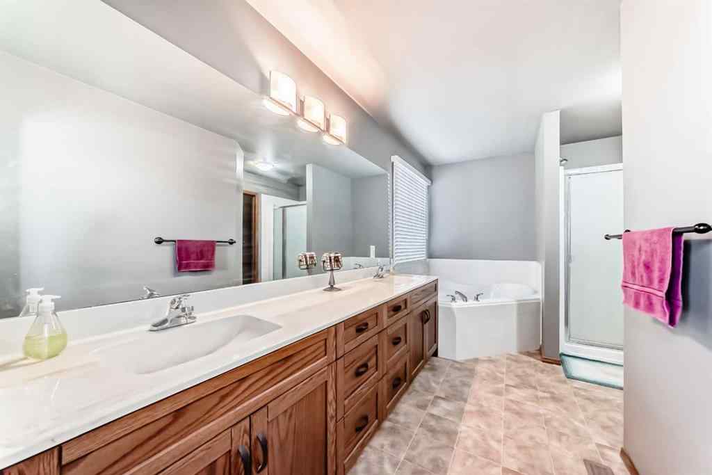 MLS® A2251488 - 112 West Creek Meadow  in West Creek Chestermere, Residential