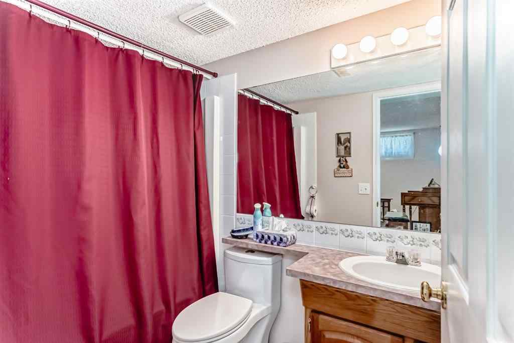 MLS® A2251491 - 21 Strathmore Lakes Way  in Strathmore Lakes Estates Strathmore, Residential