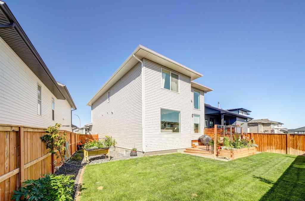 MLS® A2251492 - 2725 46 Street S in Discovery Lethbridge, Residential