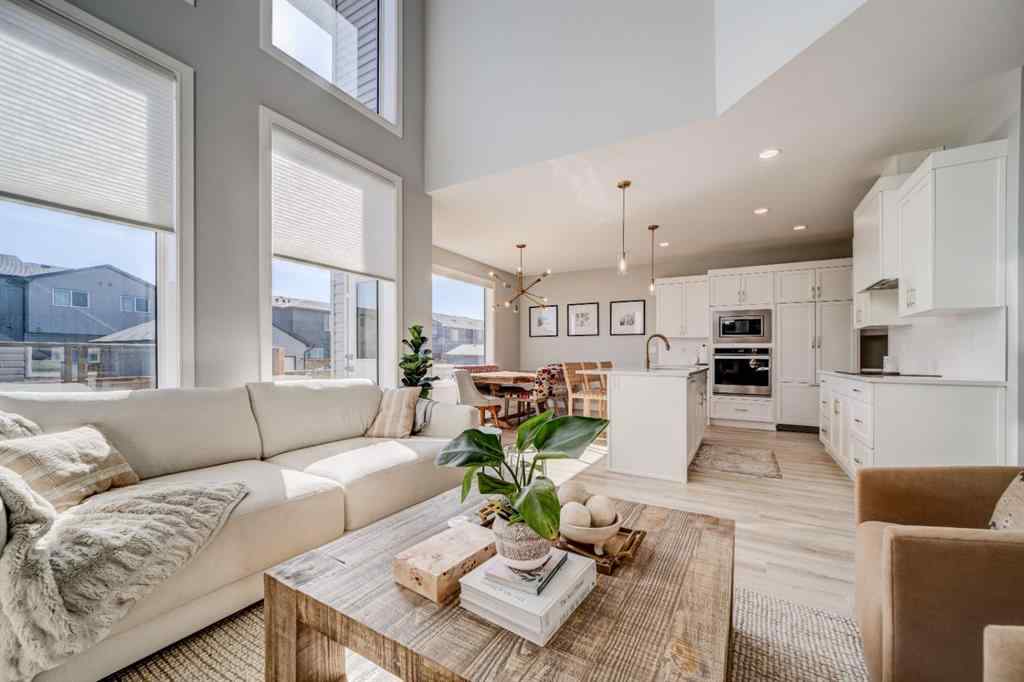 MLS® A2251492 - 2725 46 Street S in Discovery Lethbridge, Residential
