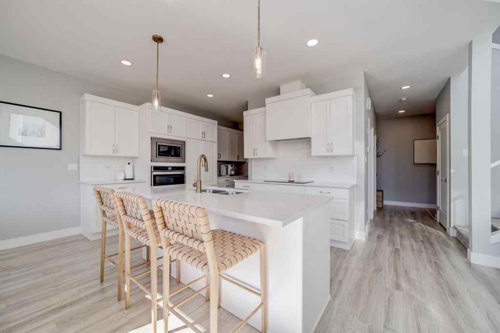 MLS® A2251492 - 2725 46 Street S in Discovery Lethbridge, Residential