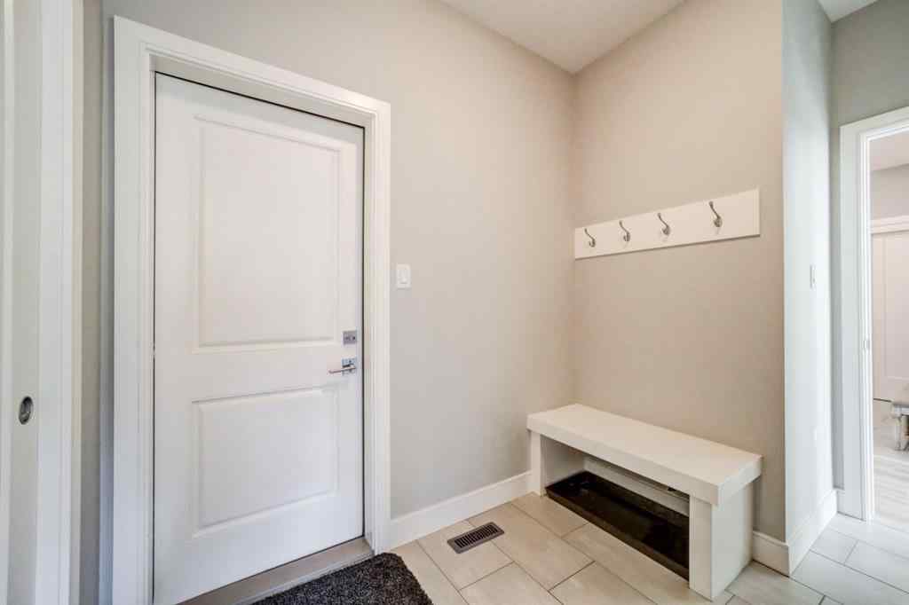 MLS® A2251492 - 2725 46 Street S in Discovery Lethbridge, Residential
