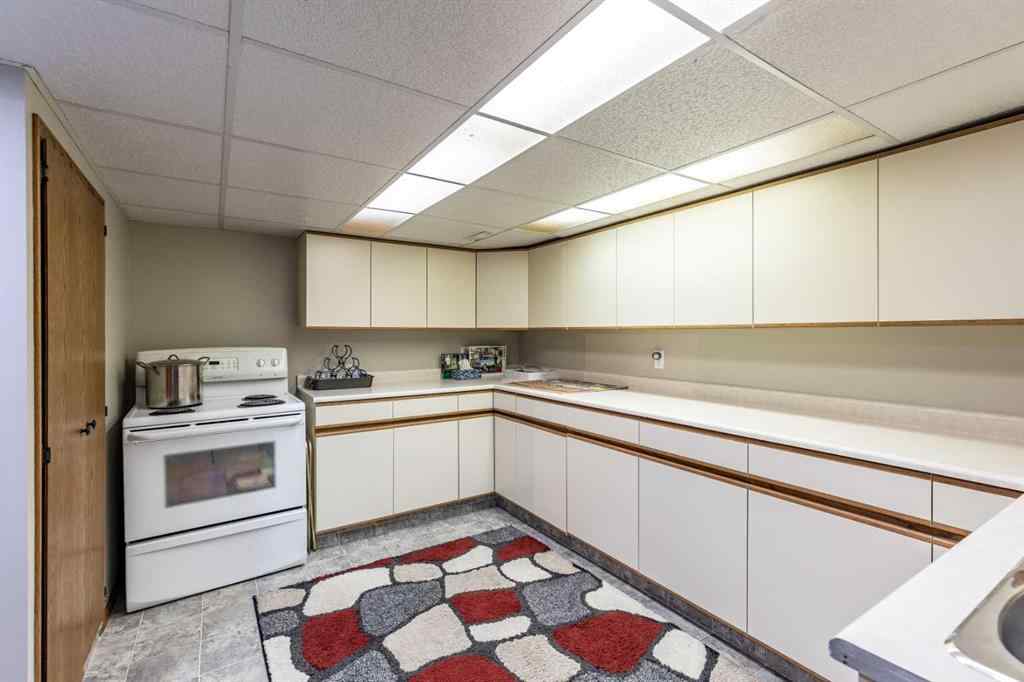 MLS® A2251496 - 18 Rideau Green SE in Ross Glen Medicine Hat, Residential