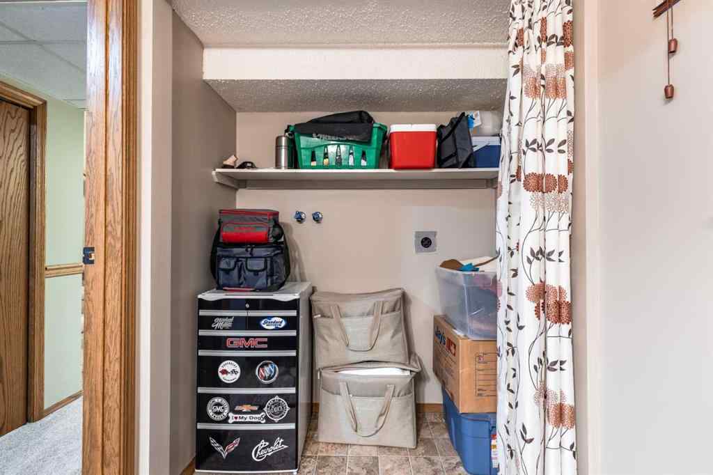 MLS® A2251496 - 18 Rideau Green SE in Ross Glen Medicine Hat, Residential