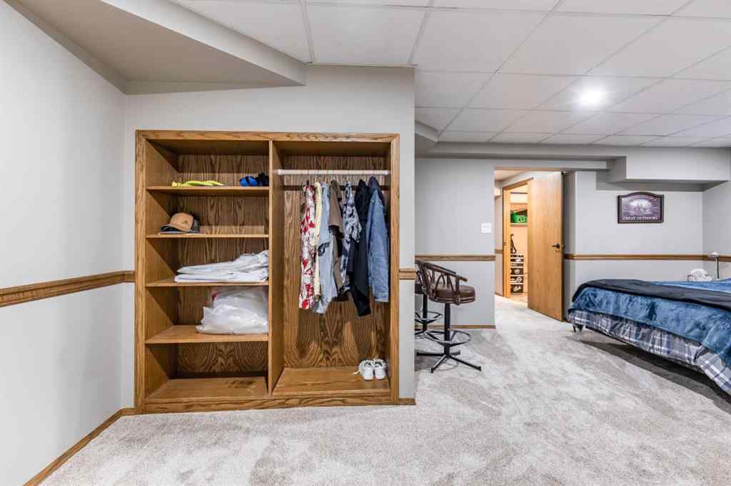 MLS® A2251496 - 18 Rideau Green SE in Ross Glen Medicine Hat, Residential