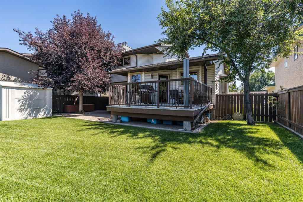 MLS® A2251496 - 18 Rideau Green SE in Ross Glen Medicine Hat, Residential