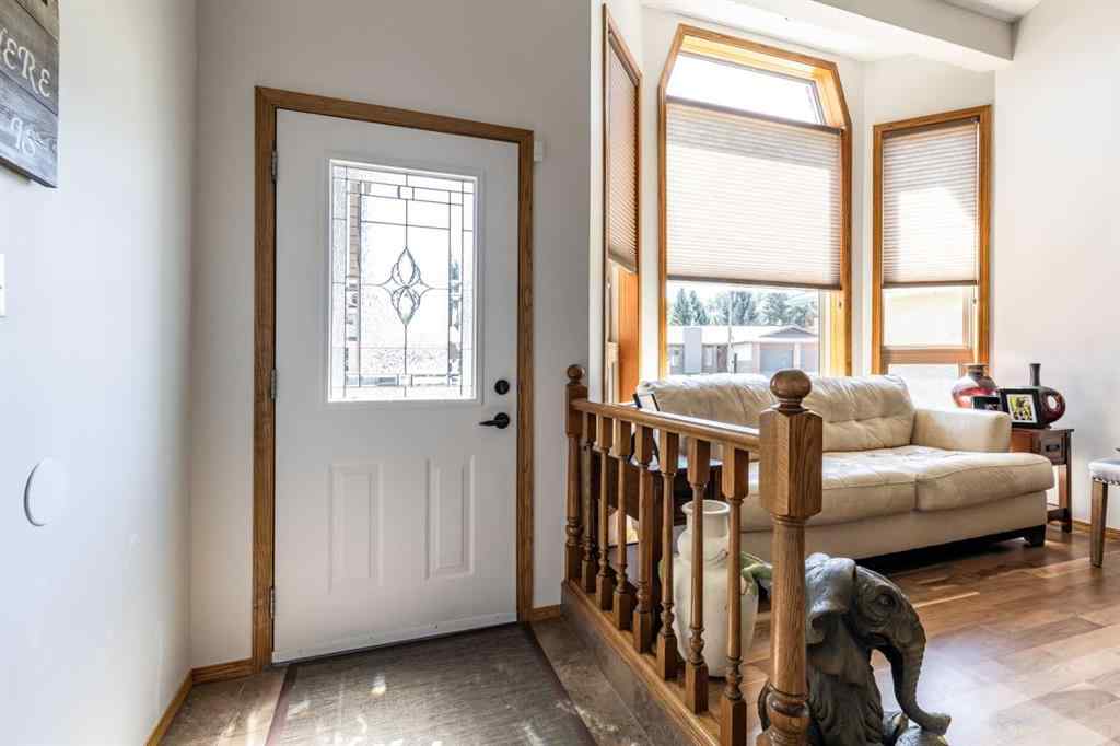 MLS® A2251496 - 18 Rideau Green SE in Ross Glen Medicine Hat, Residential