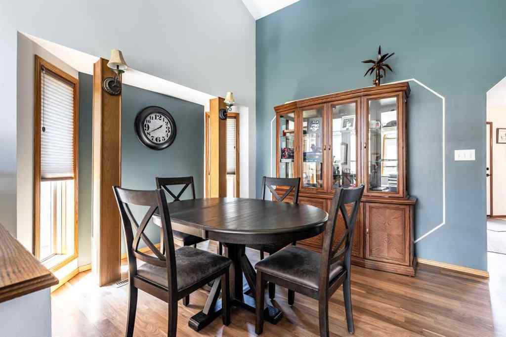MLS® A2251496 - 18 Rideau Green SE in Ross Glen Medicine Hat, Residential