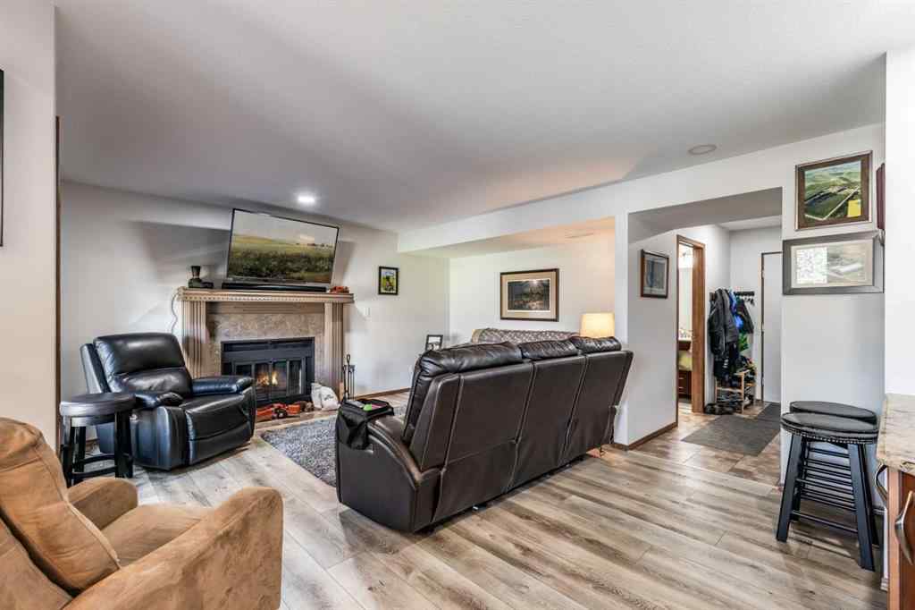MLS® A2251496 - 18 Rideau Green SE in Ross Glen Medicine Hat, Residential