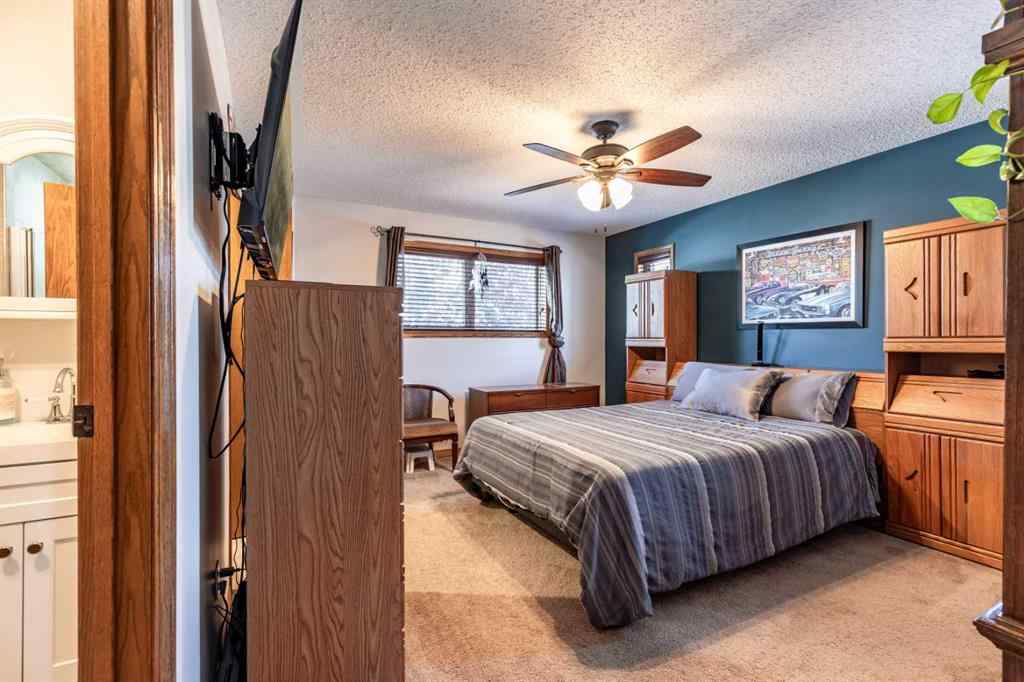 MLS® A2251496 - 18 Rideau Green SE in Ross Glen Medicine Hat, Residential