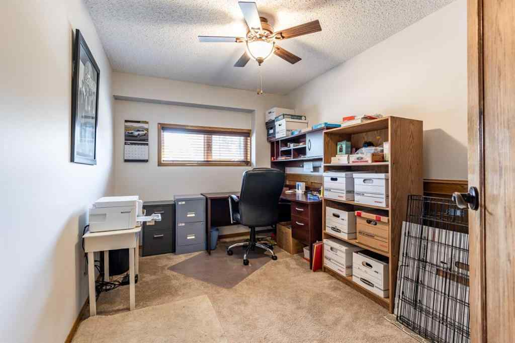 MLS® A2251496 - 18 Rideau Green SE in Ross Glen Medicine Hat, Residential