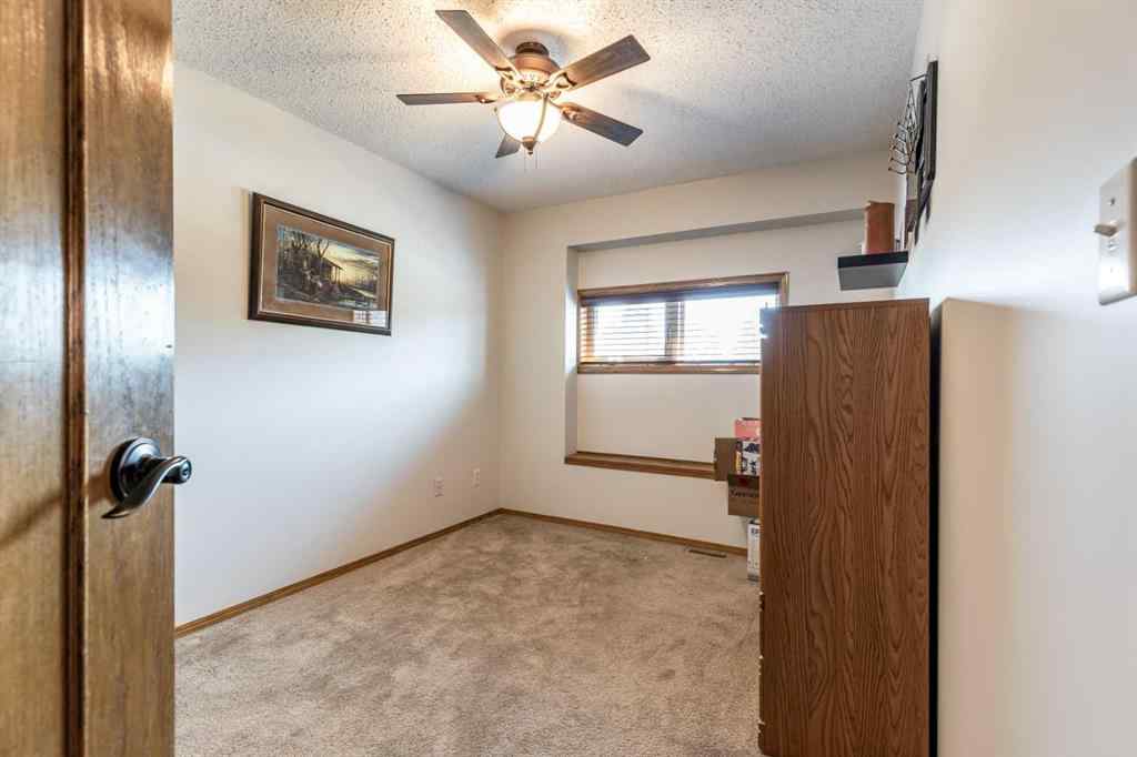 MLS® A2251496 - 18 Rideau Green SE in Ross Glen Medicine Hat, Residential