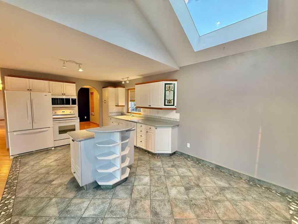 MLS® A2251497 - 131 Tocher Avenue  in Thompson Lake Hinton, Residential