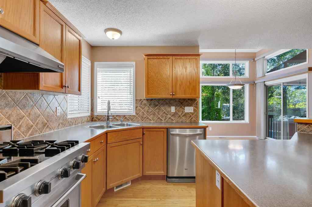 MLS® A2251498 - 150 Harvest Oak View NE in Harvest Hills Calgary, Residential