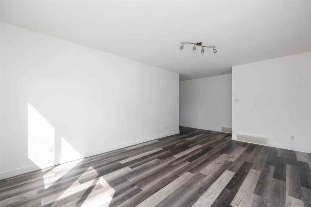 MLS® A2251499 - 34 Bell Crescent  in Downtown Fort McMurray, Residential