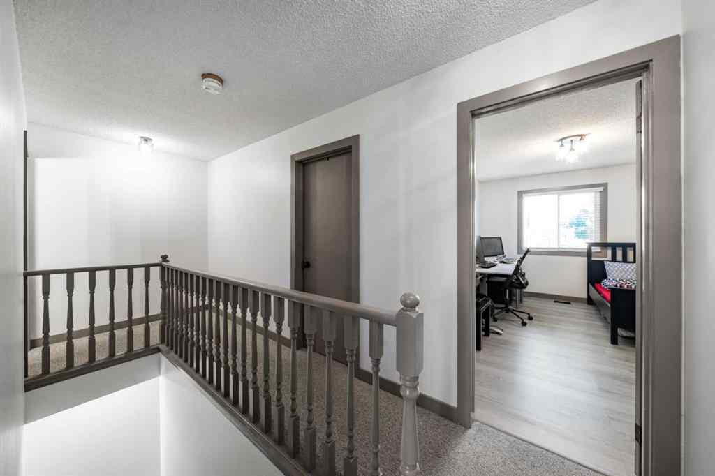 MLS® A2251505 - 4409 33 Avenue SW in Glenbrook Calgary, Residential