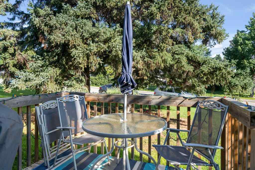 MLS® A2251505 - 4409 33 Avenue SW in Glenbrook Calgary, Residential