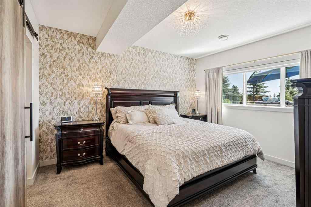 MLS® A2251506 - 325 Kinniburgh Cove  in Kinniburgh North Chestermere, Residential