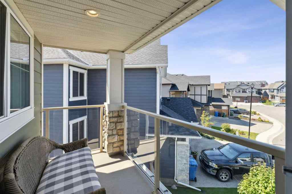 MLS® A2251506 - 325 Kinniburgh Cove  in Kinniburgh North Chestermere, Residential