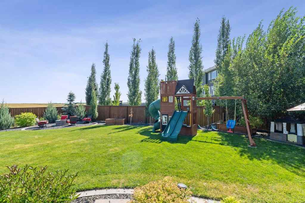 MLS® A2251506 - 325 Kinniburgh Cove  in Kinniburgh North Chestermere, Residential