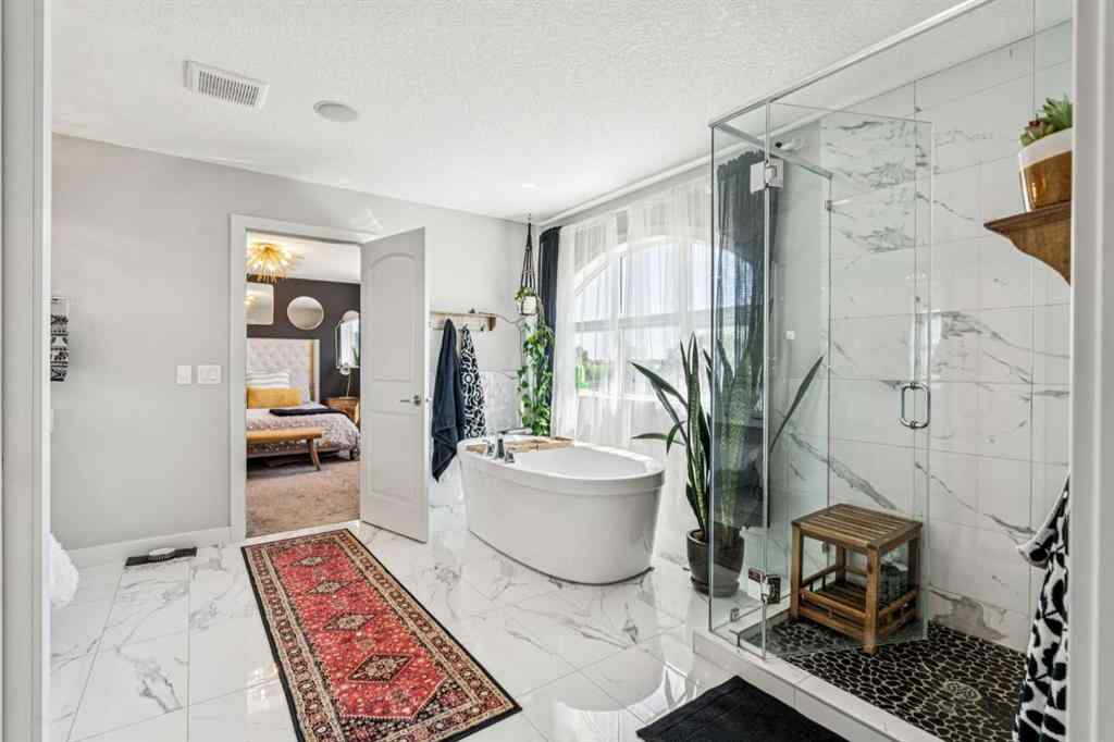 MLS® A2251506 - 325 Kinniburgh Cove  in Kinniburgh North Chestermere, Residential