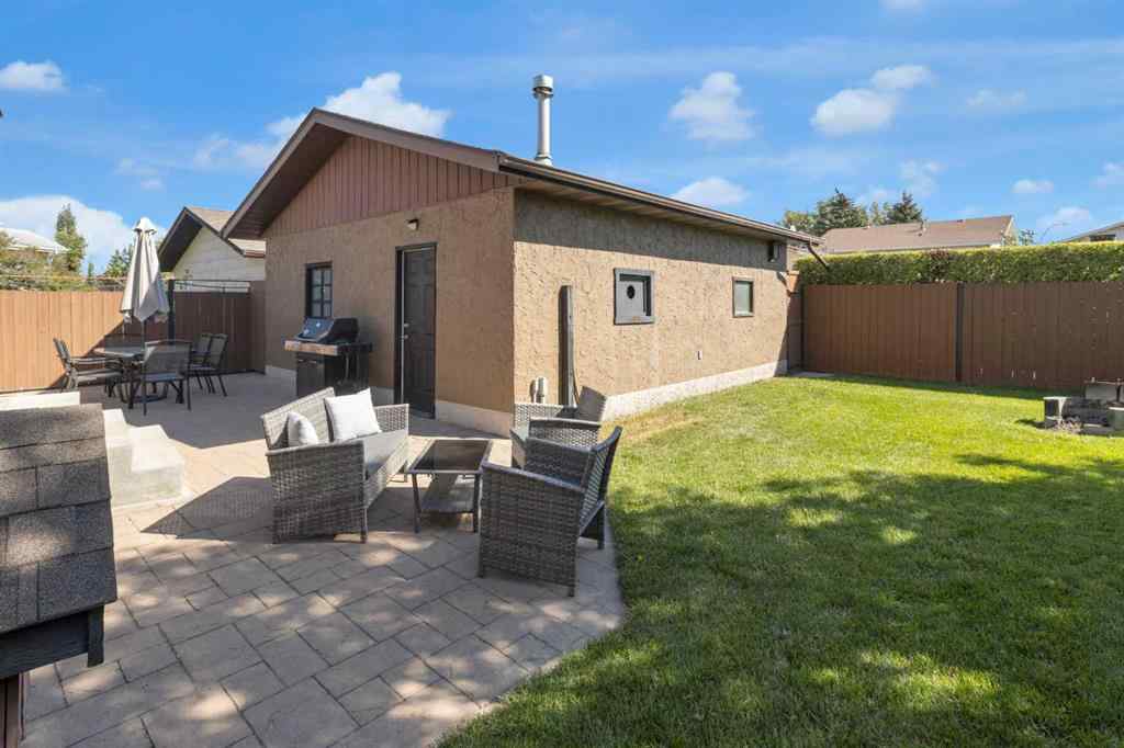 MLS® A2251516 - 968 Abbotsford Drive NE in Abbeydale Calgary, Residential
