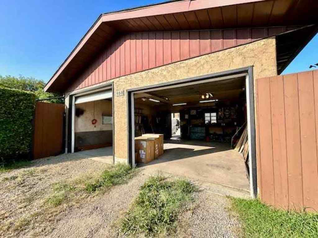 MLS® A2251516 - 968 Abbotsford Drive NE in Abbeydale Calgary, Residential
