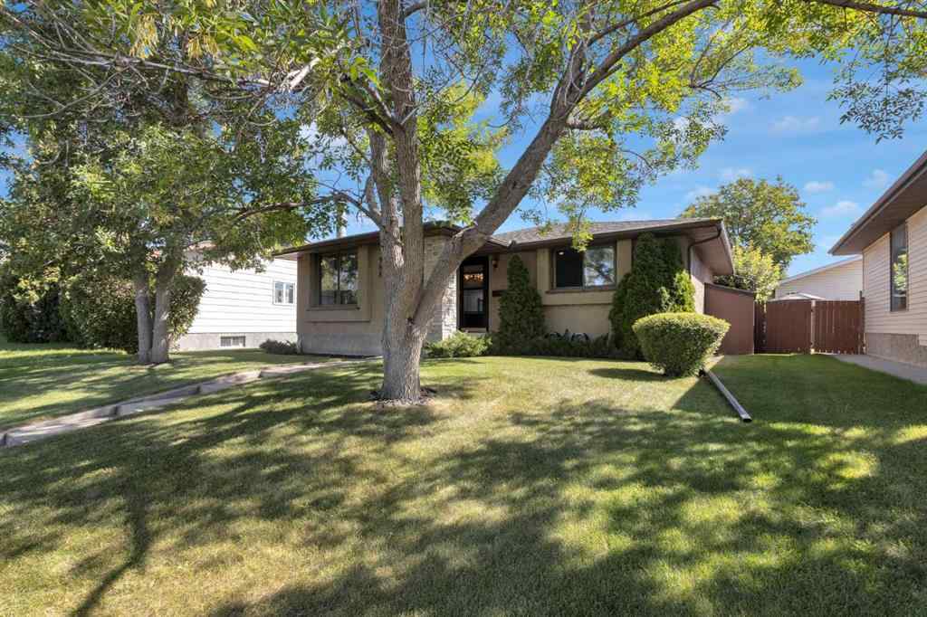 MLS® A2251516 - 968 Abbotsford Drive NE in Abbeydale Calgary, Residential