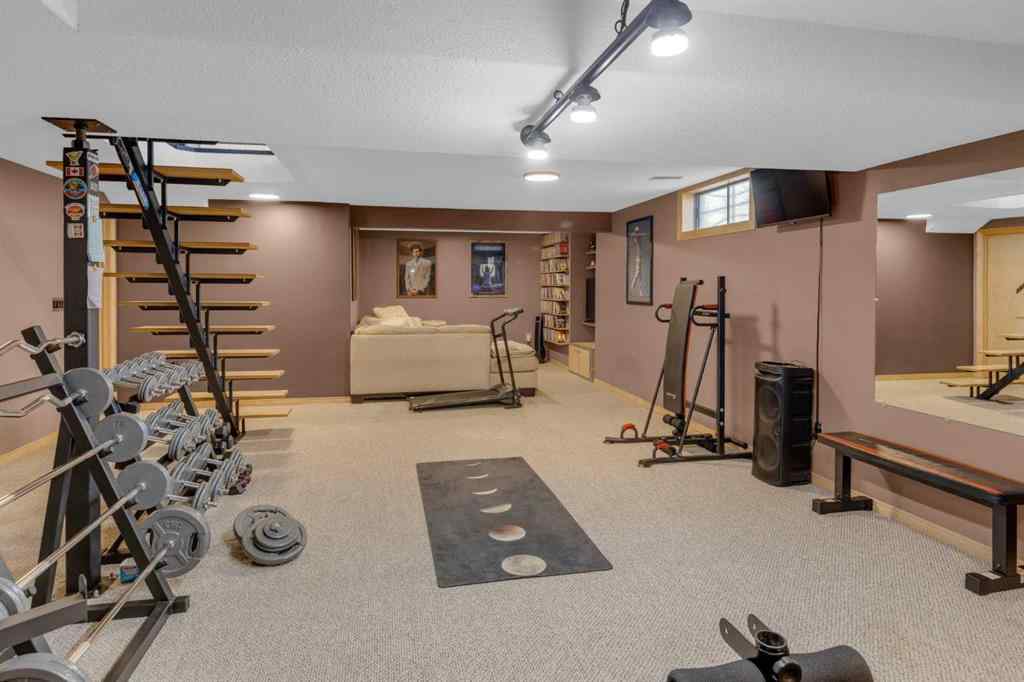 MLS® A2251516 - 968 Abbotsford Drive NE in Abbeydale Calgary, Residential
