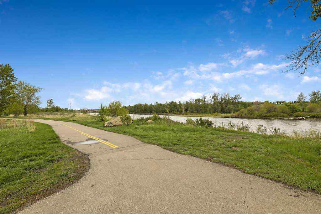 MLS® A2251517 - Unit #404 131 Quarry Way SE in Douglasdale/Glen Calgary, Residential