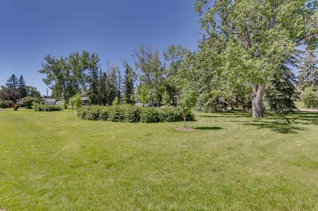 MLS® A2251519 - 126 Westwood Drive SW in Westgate Calgary, Residential