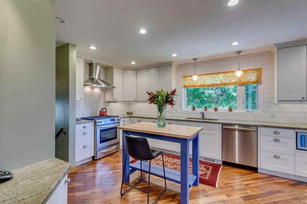 MLS® A2251519 - 126 Westwood Drive SW in Westgate Calgary, Residential