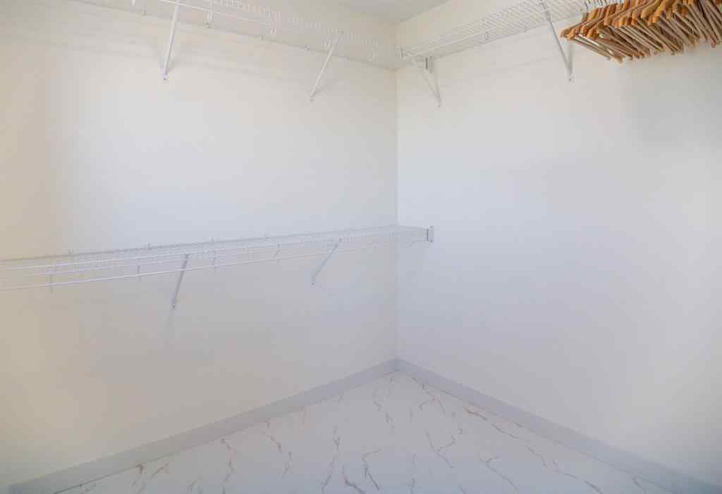 MLS® A2251522 - 20 Vincent Gate  in Vista Sylvan Lake, Residential